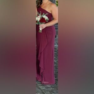Beautiful burgundy dress size 10